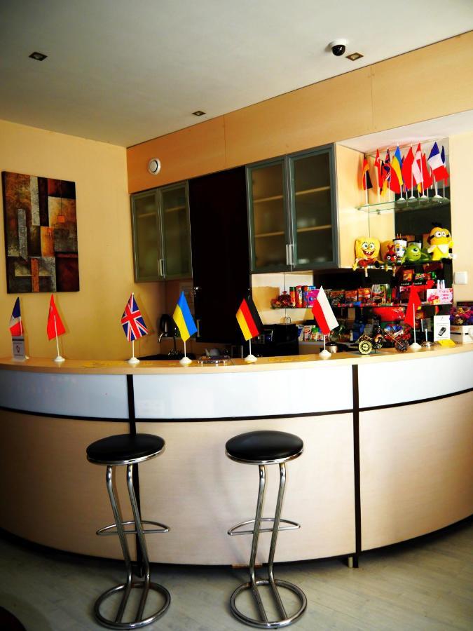 Kizhi Art Hotel Kharkiv Bagian luar foto