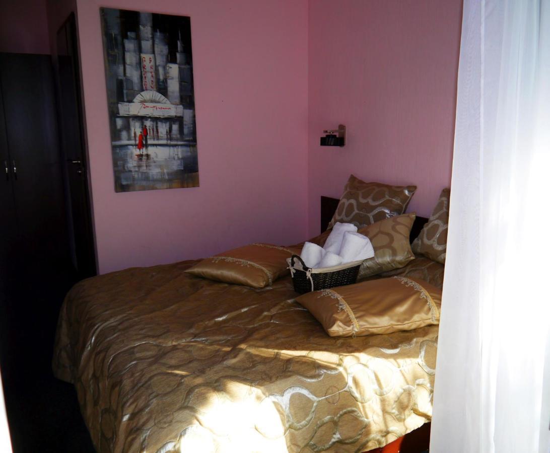 Kizhi Art Hotel Kharkiv Bagian luar foto