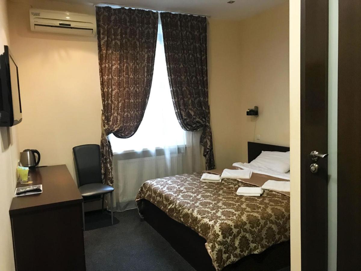 Kizhi Art Hotel Kharkiv Bagian luar foto