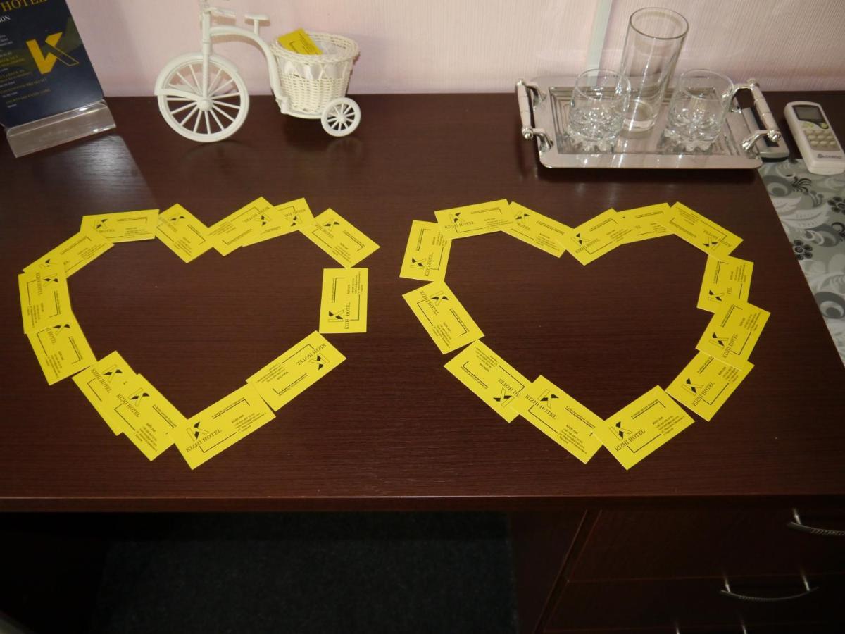 Kizhi Art Hotel Kharkiv Bagian luar foto