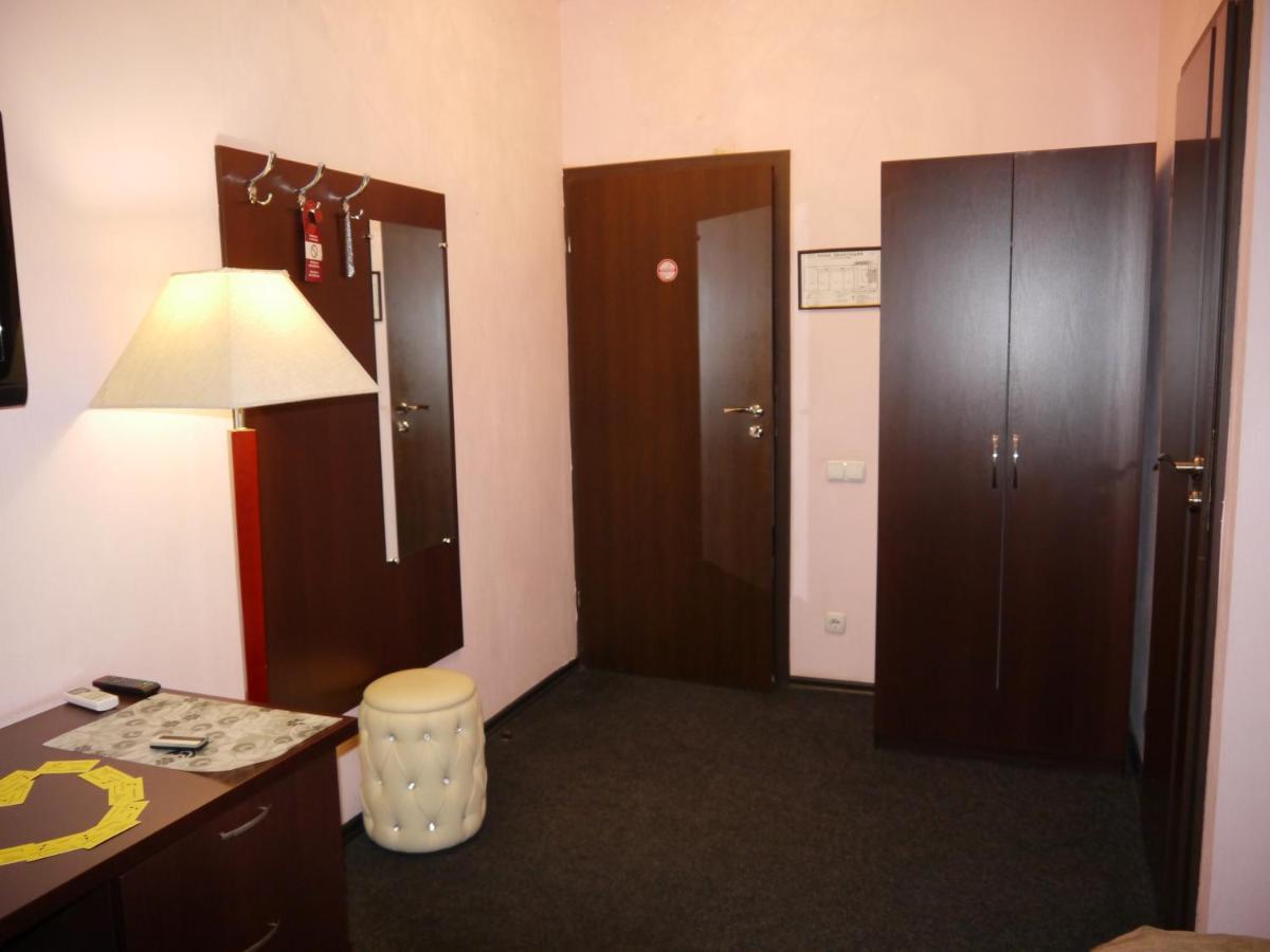 Kizhi Art Hotel Kharkiv Bagian luar foto