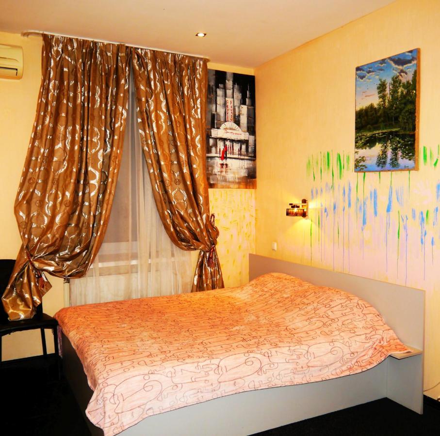 Kizhi Art Hotel Kharkiv Bagian luar foto