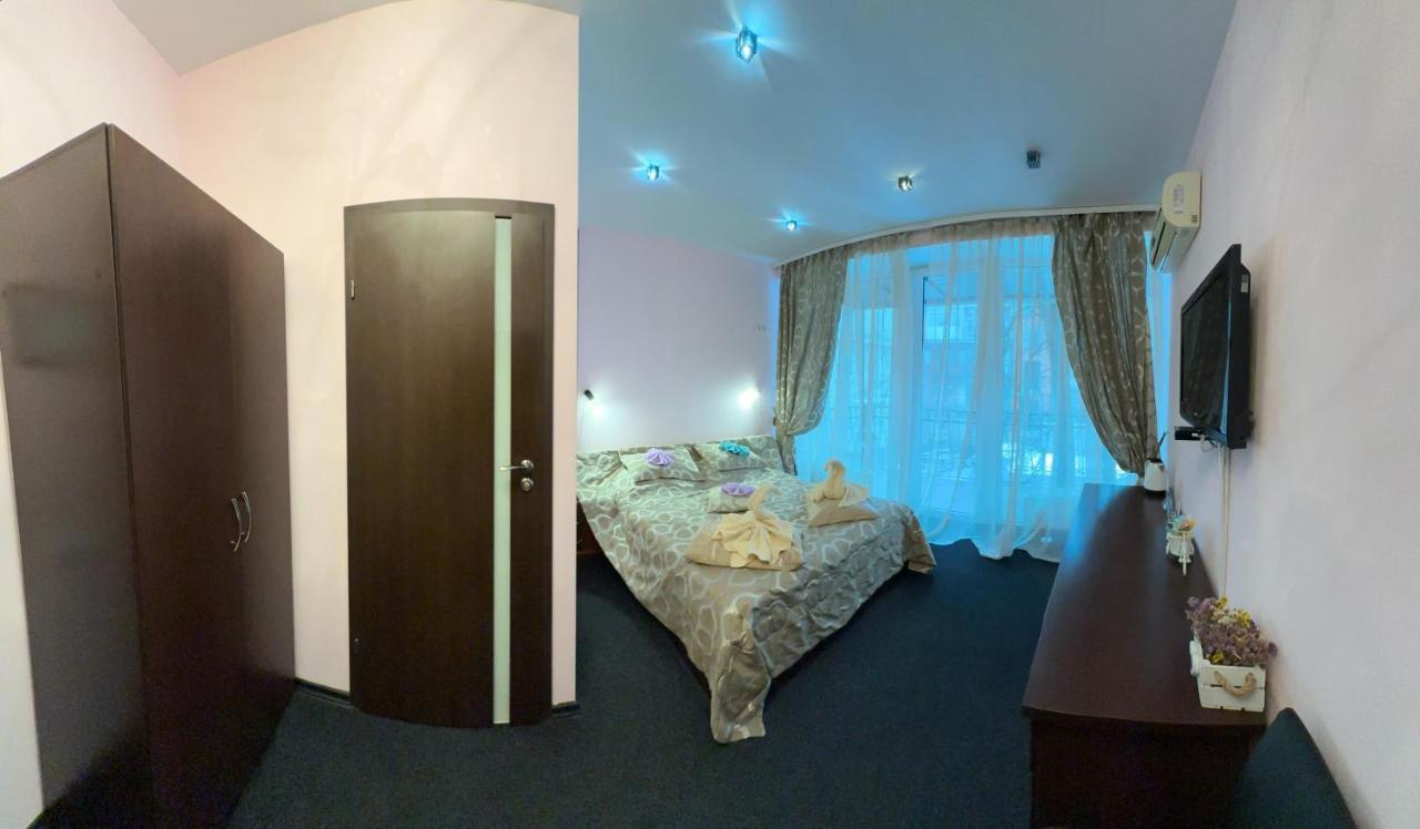 Kizhi Art Hotel Kharkiv Bagian luar foto