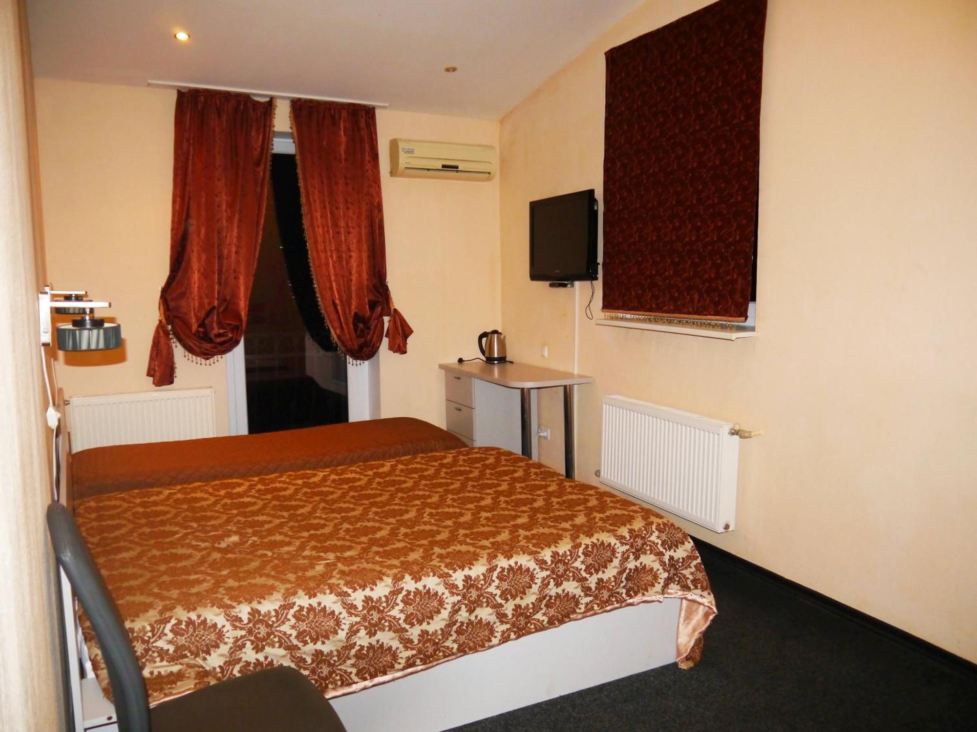 Kizhi Art Hotel Kharkiv Bagian luar foto