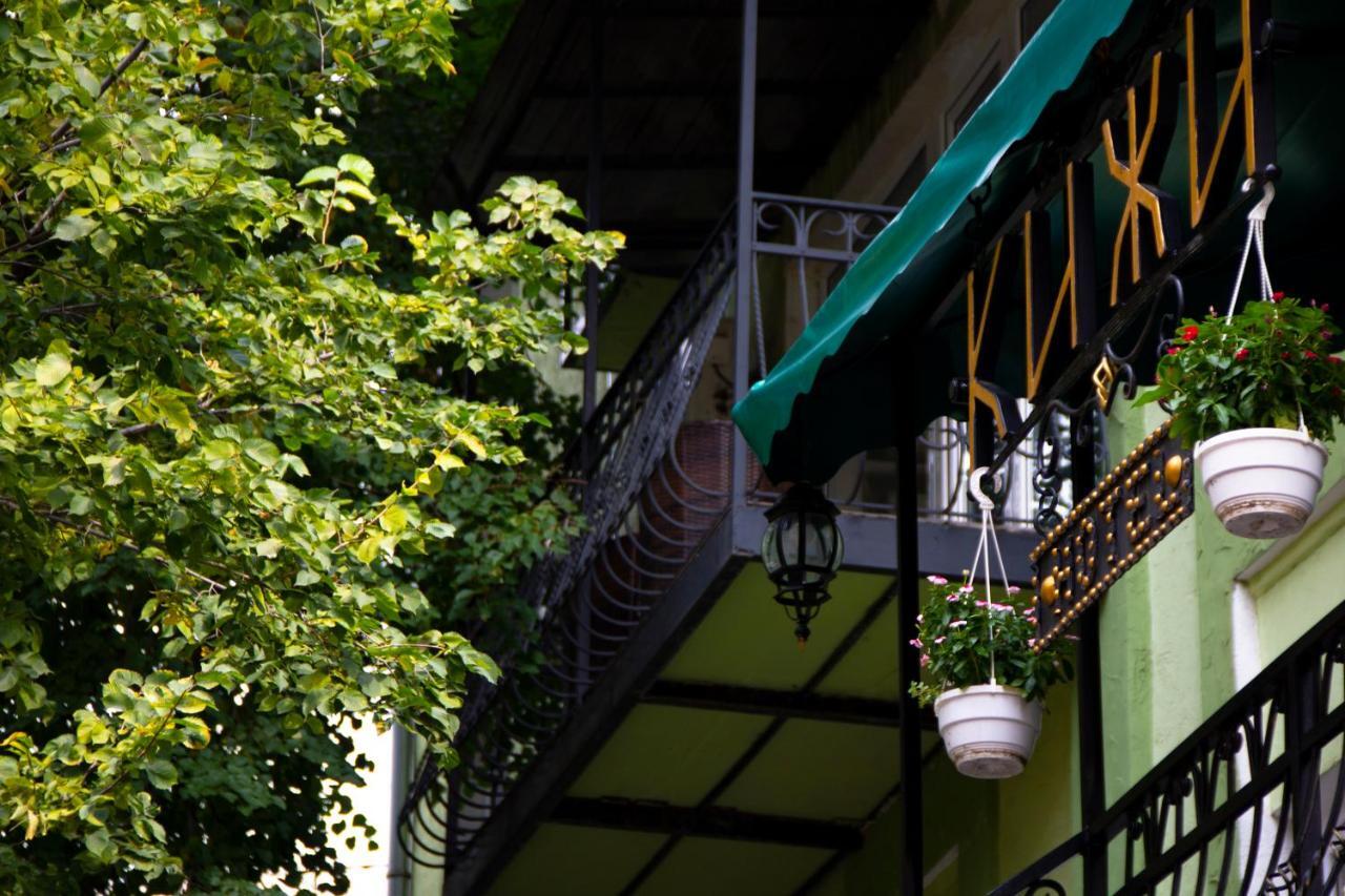 Kizhi Art Hotel Kharkiv Bagian luar foto